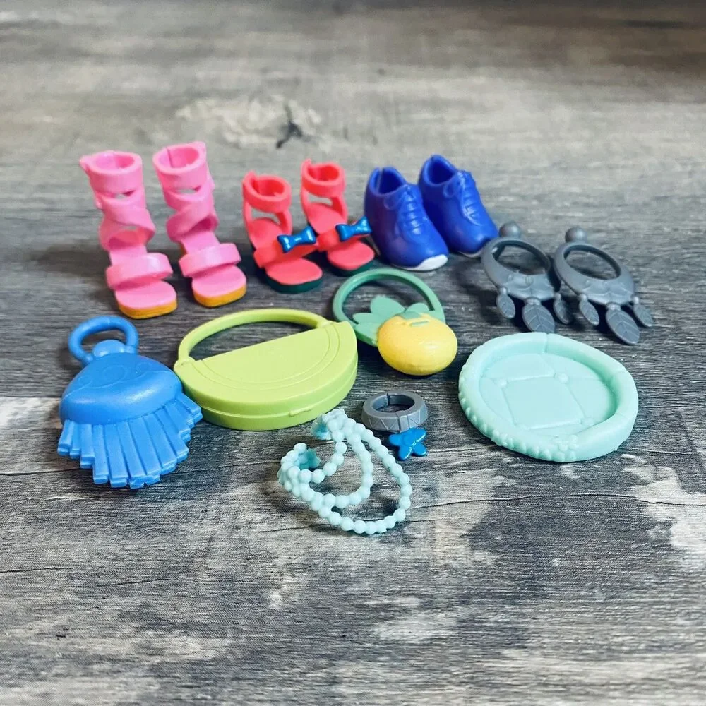 Boxy Girls Fashion Dolls  accessories